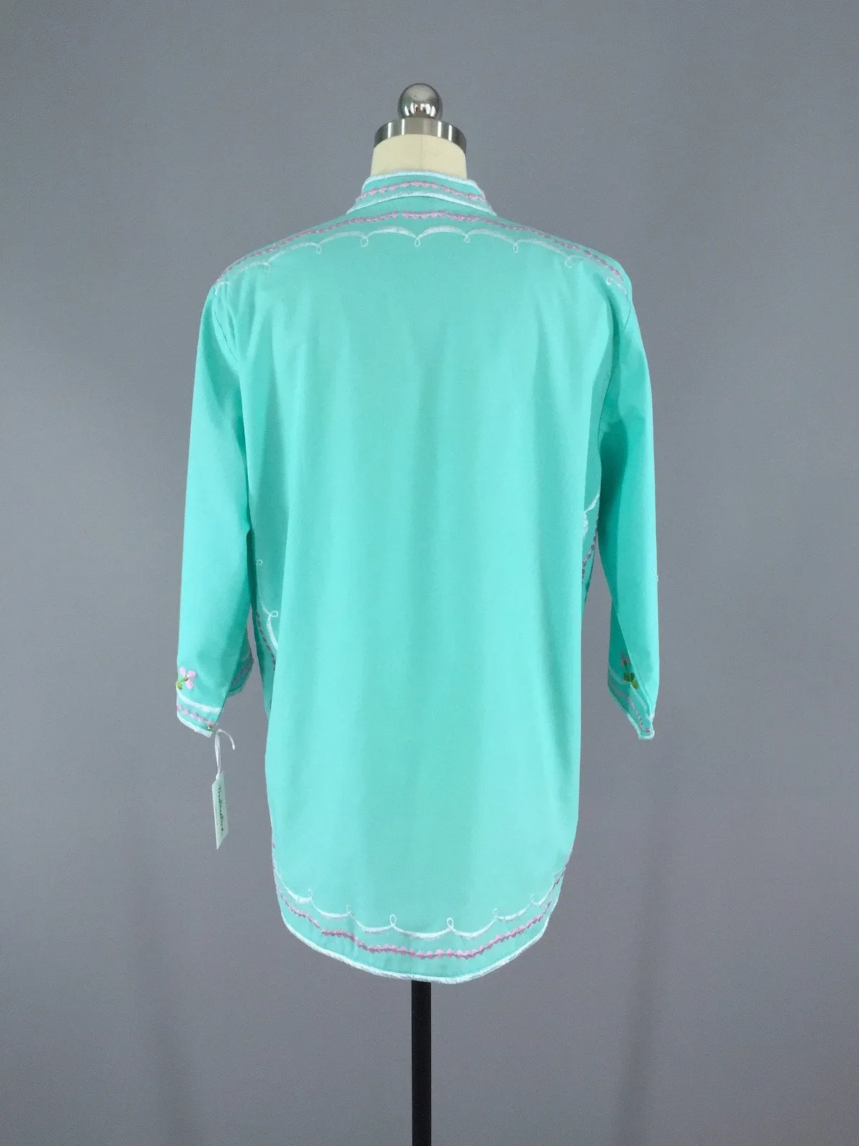 1960s Aqua Embroidered Blouse / Caro of Honolulu