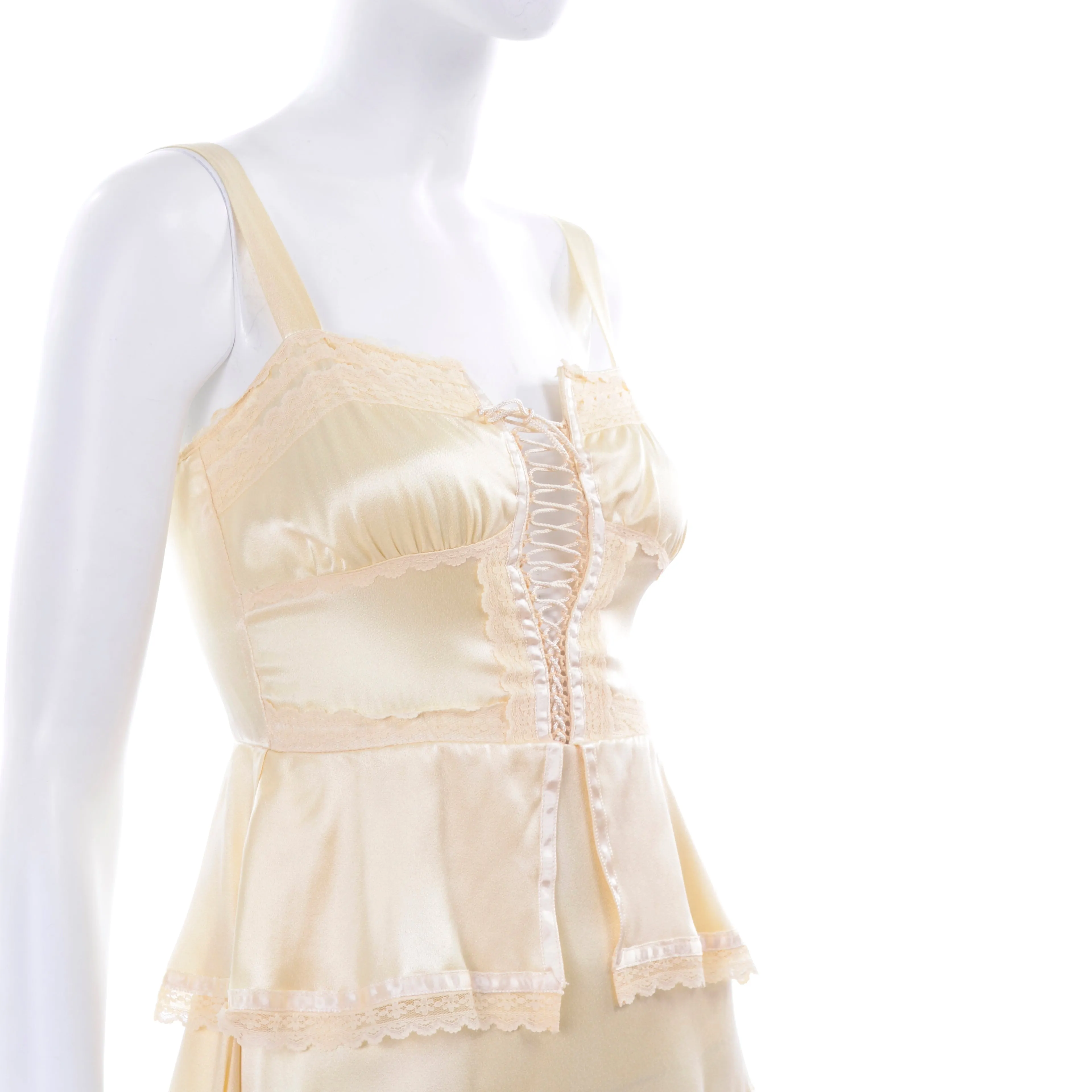 1970s Gunne Sax Cream Satin Dress w/ Corset Top & Lace Trim Tiers