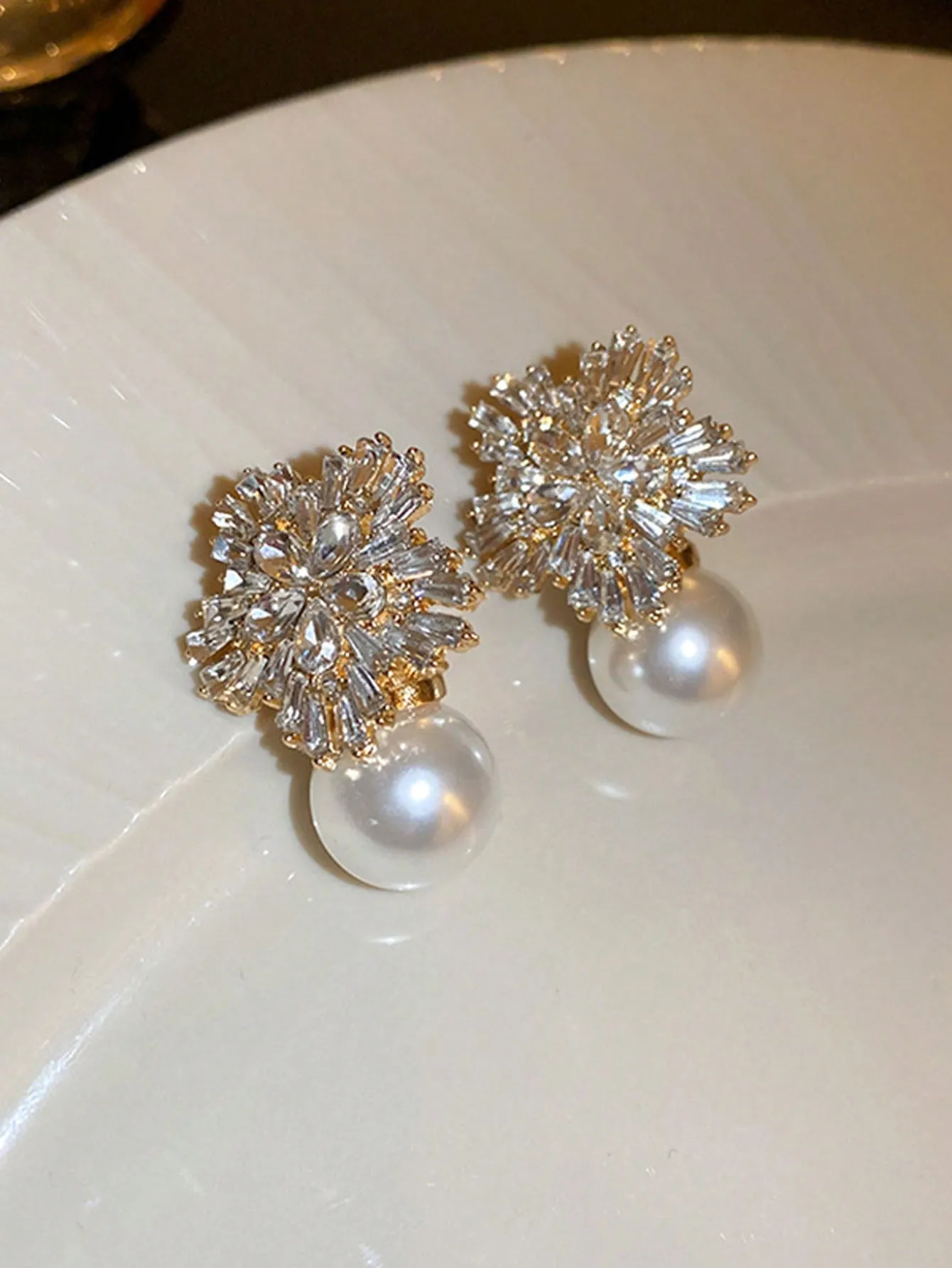 1pair Rhinestone & Faux Pearl Flower Shaped Earrings Suitable For Daily Wear Elegant