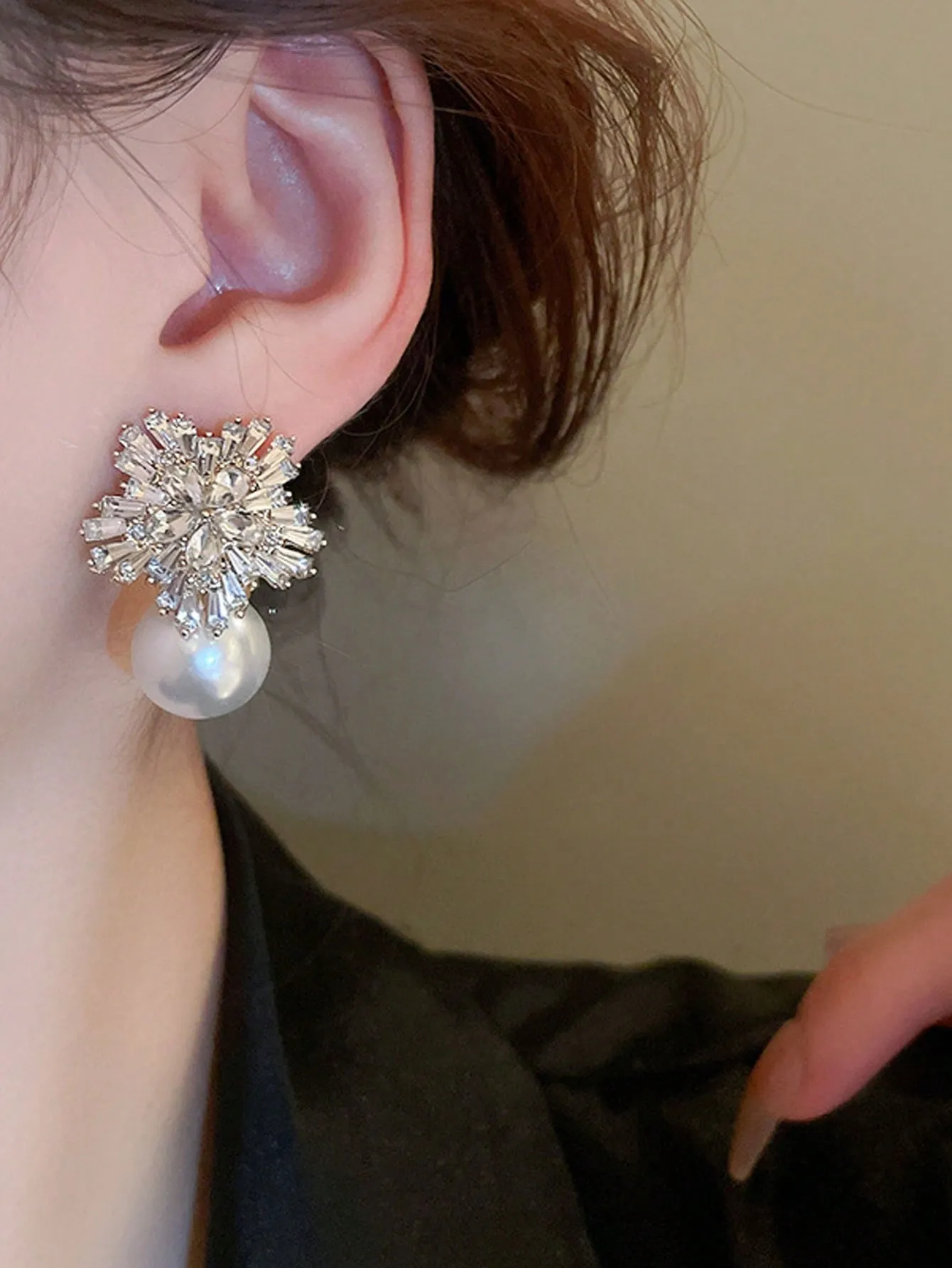 1pair Rhinestone & Faux Pearl Flower Shaped Earrings Suitable For Daily Wear Elegant