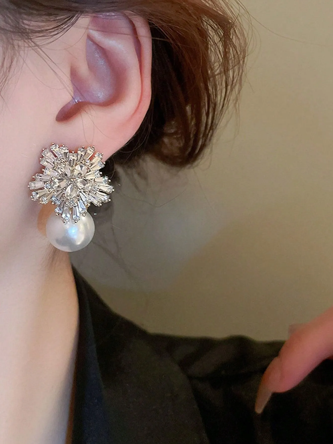 1pair Rhinestone & Faux Pearl Flower Shaped Earrings Suitable For Daily Wear Elegant