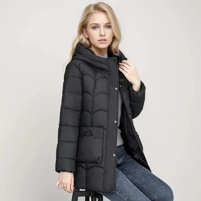 2024 Winter Damen Daunen Baumwolle warme Mäntel neue stilvolle Midi-Länge Kapuze leichte gepolsterte Parkas Taschen lose Jacke weiblich