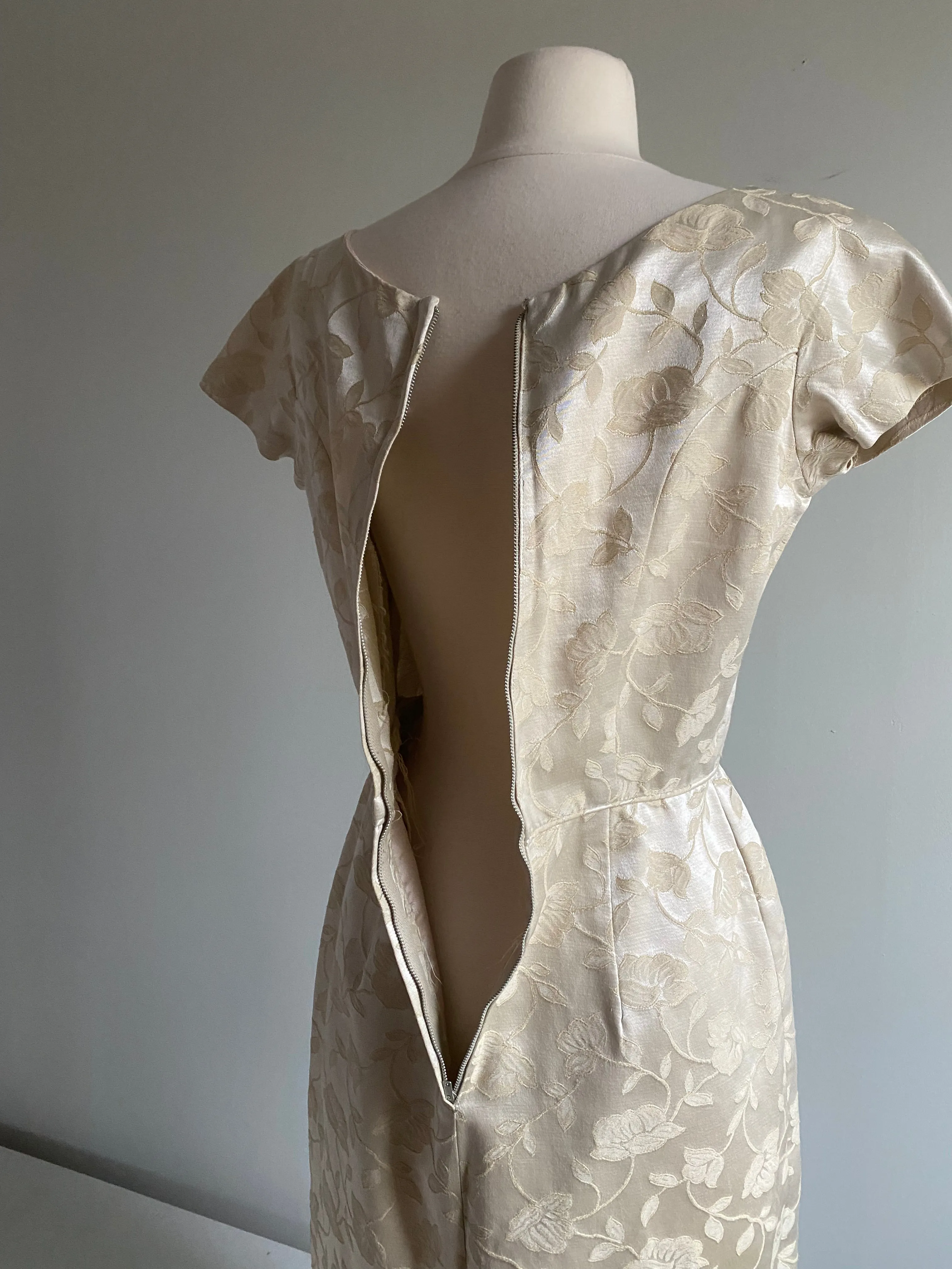 Darling 1960's Ivory Brocade Courthouse Wedding Dress Set / Medium