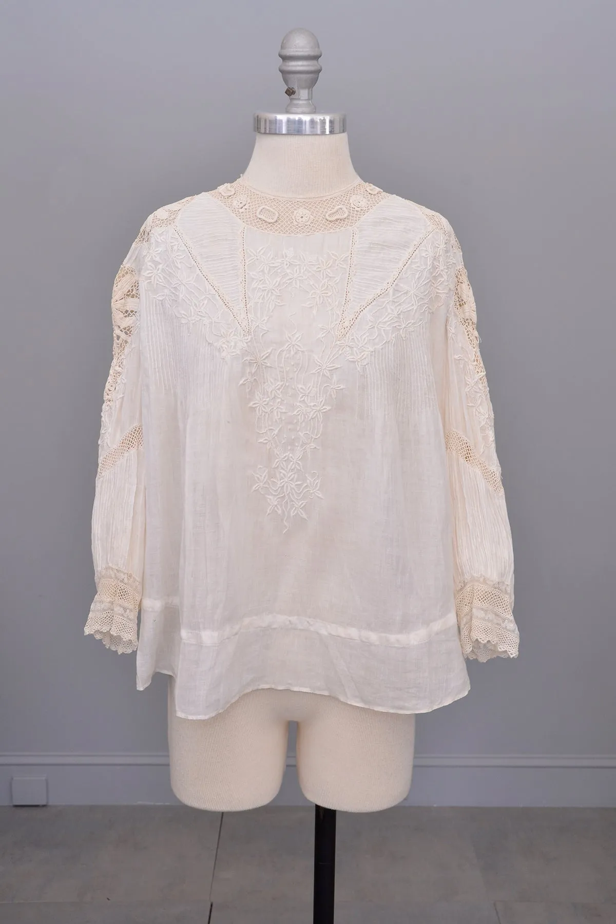 Edwardian White Blouse with Crochet and Embroidery | Restoration needed