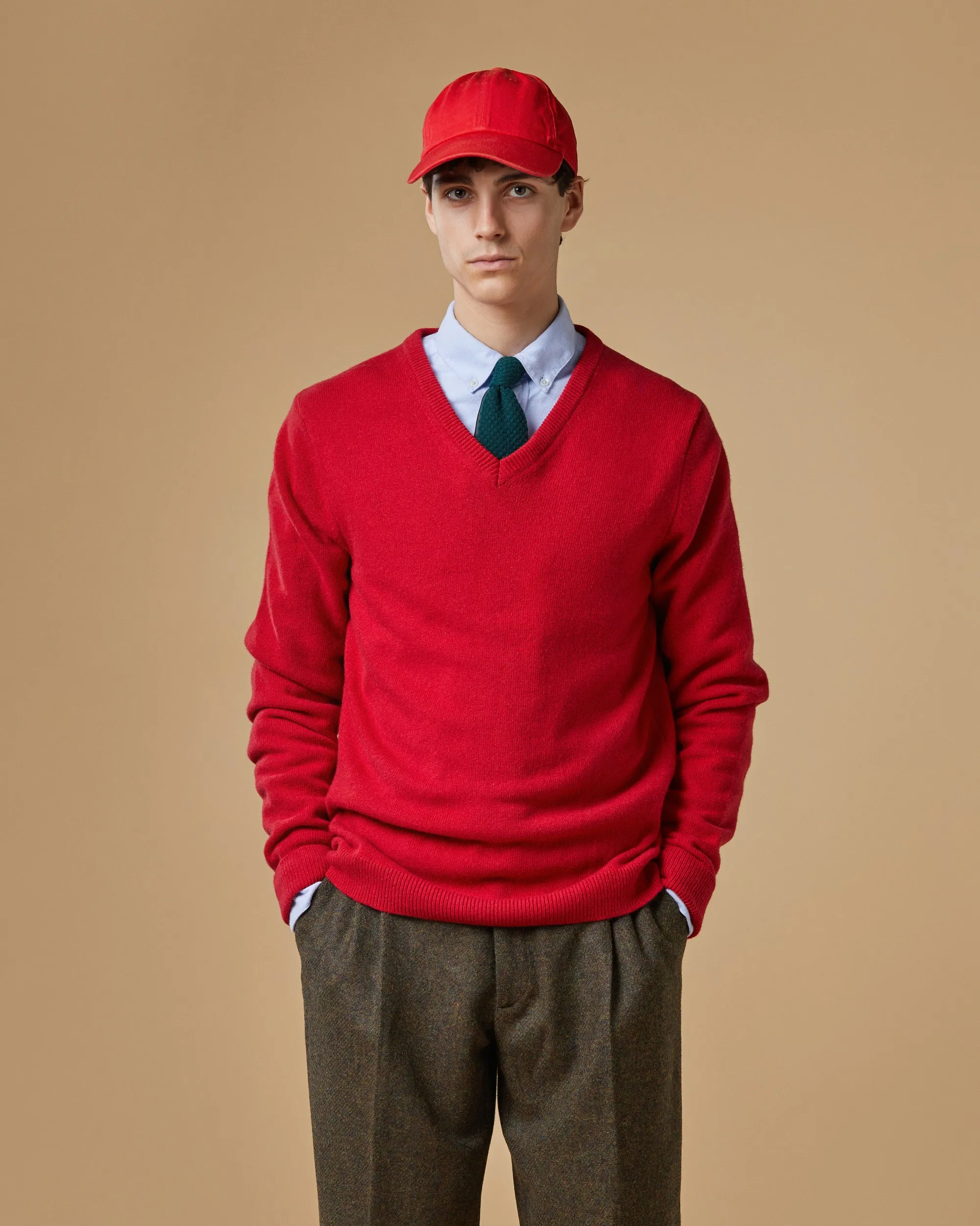 Extrafine Merino Wool V-Neck - Red