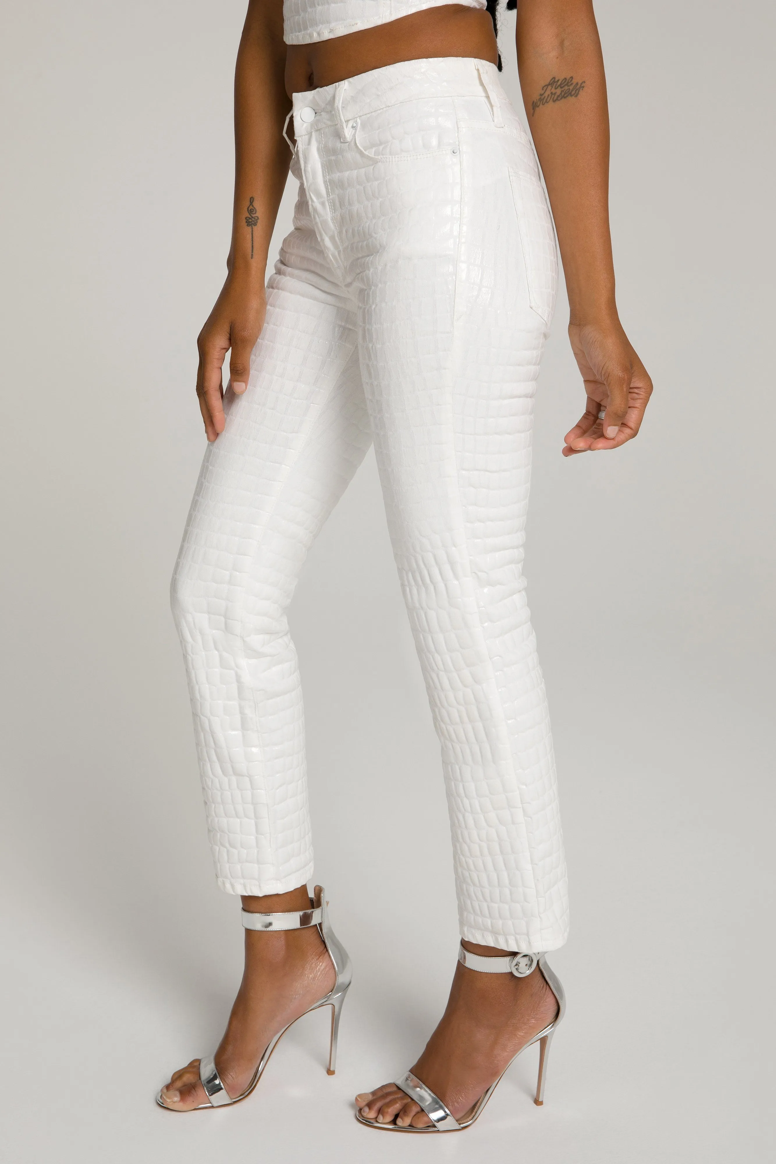 GOOD STRAIGHT WHITE CROC | WHITE001