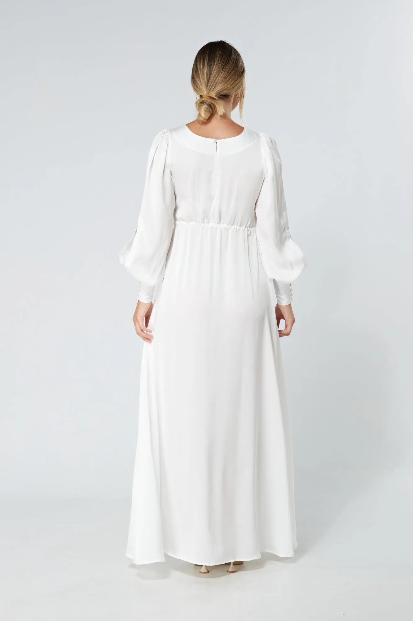 Soft Crepe Maxi Dress in Lila White with Knotted Front Detail