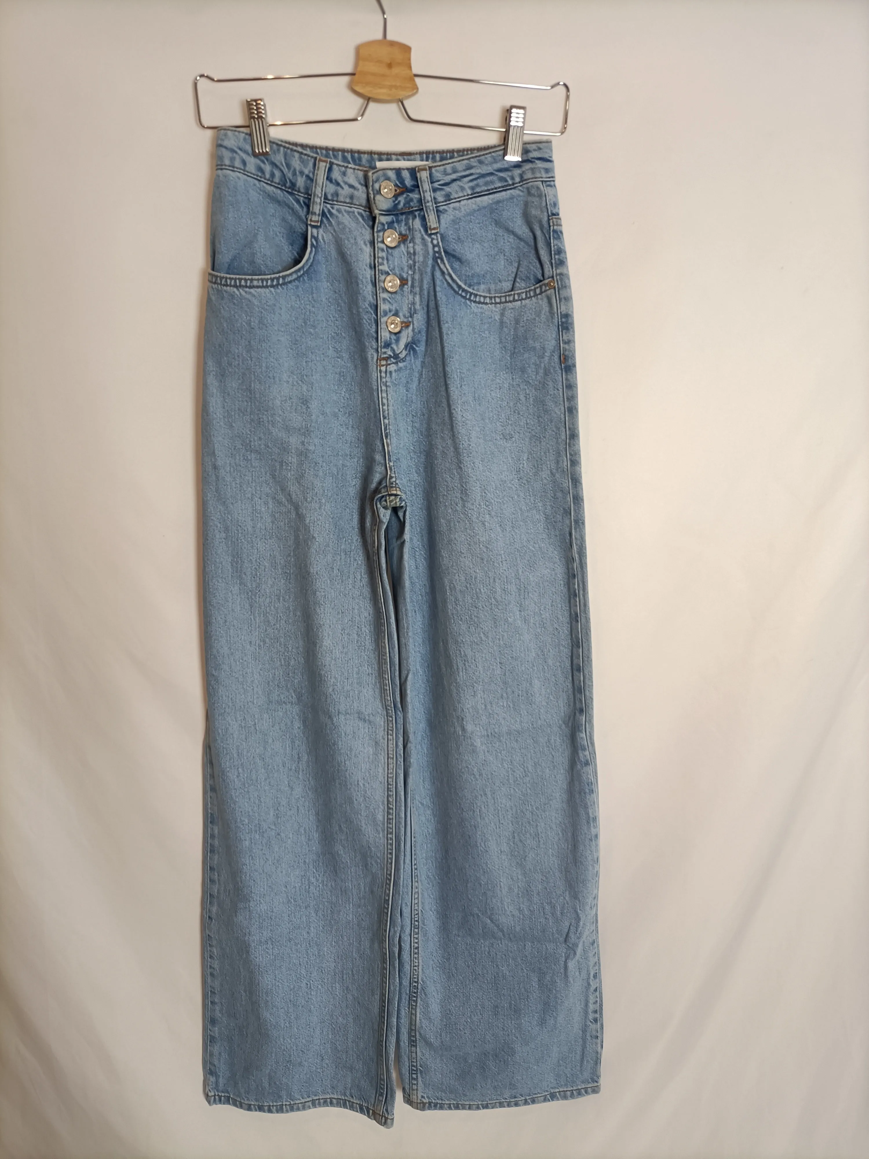 MANGO. Pantalón ancho botones T.34
