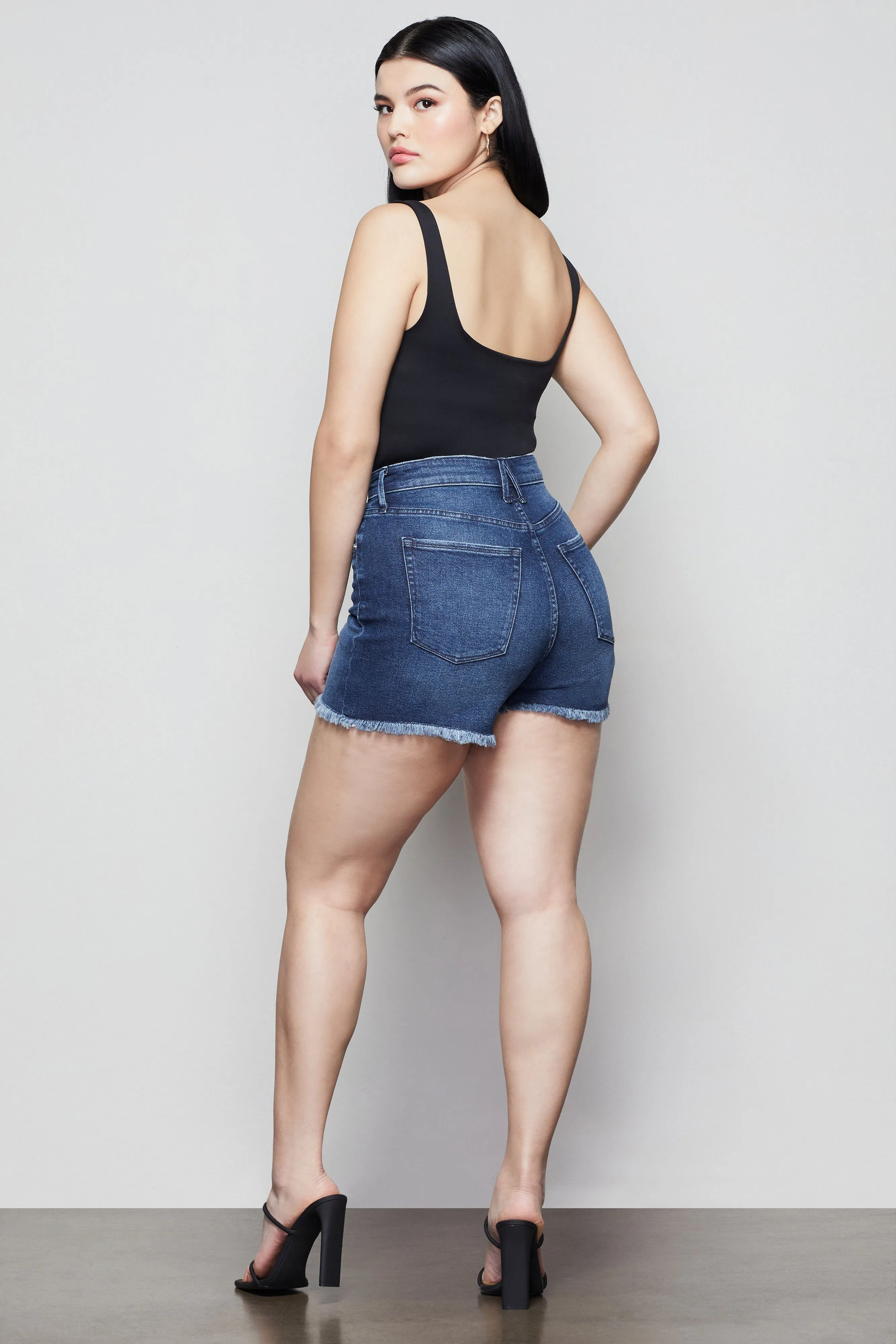THE BOMBSHELL | BLUE462