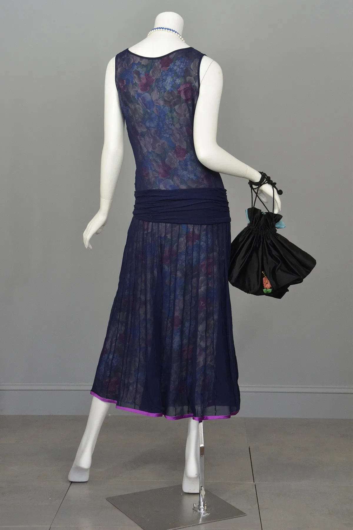 Vintage Plunge Neckline Drop-Waist Pleated Navy Blue Floral Flapper Dress